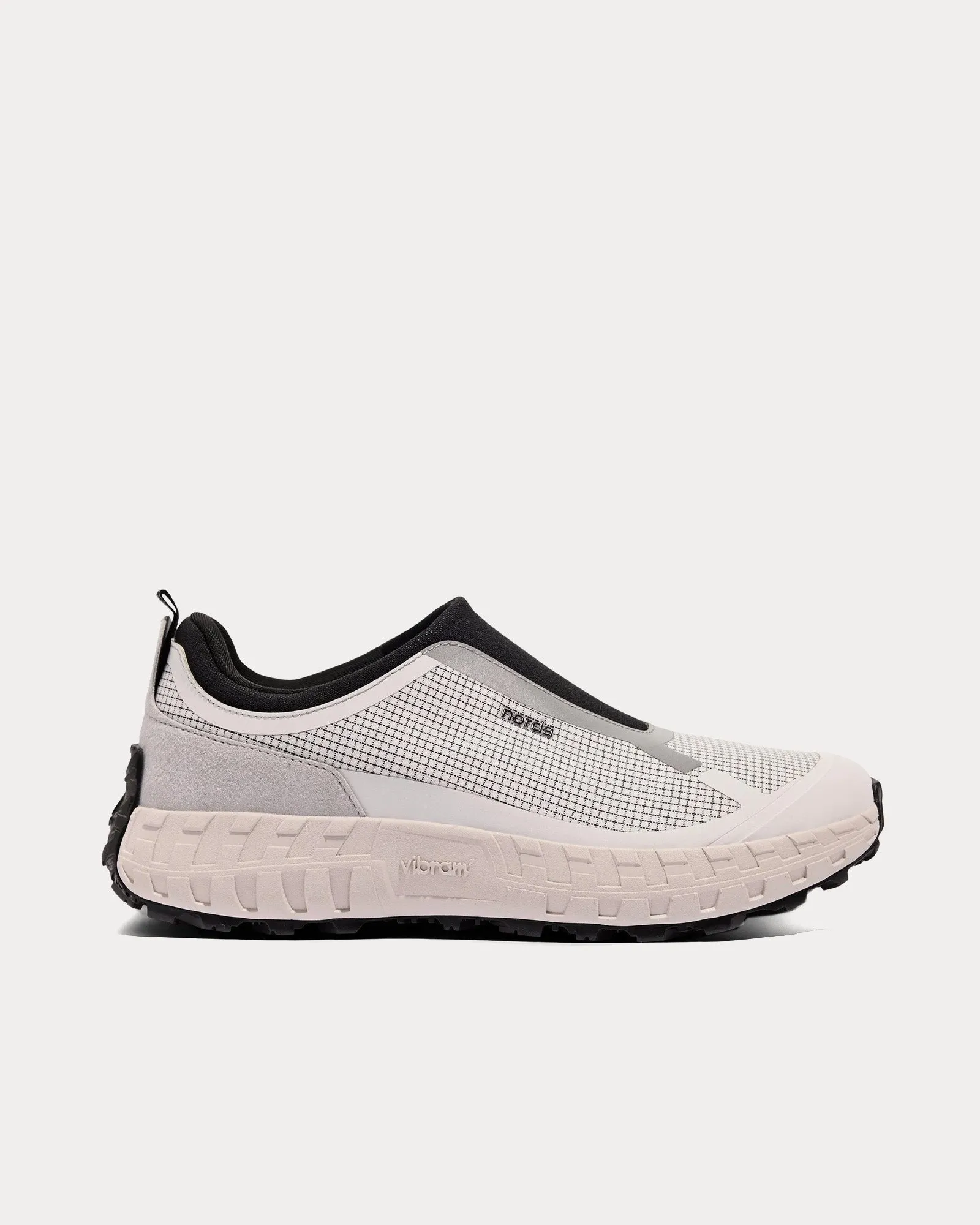 003 Ash Running Shoes