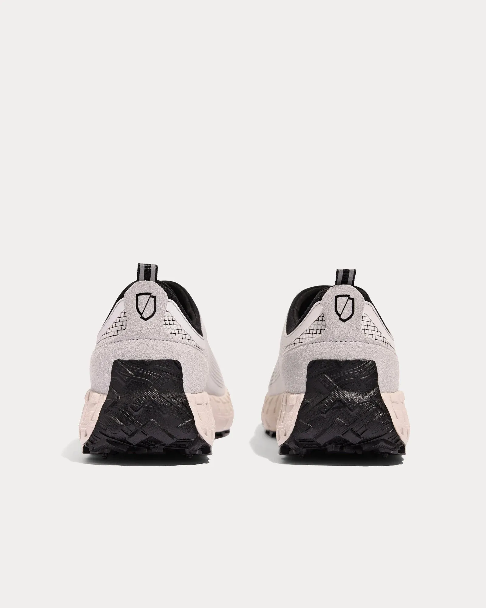 003 Ash Running Shoes