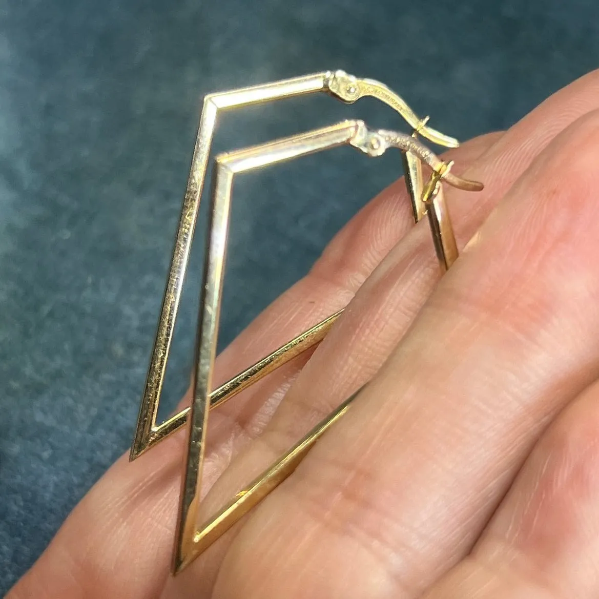 14k Gold Angled Geometric Diamond Shape Edgy Hoop Earrings. 1.7"