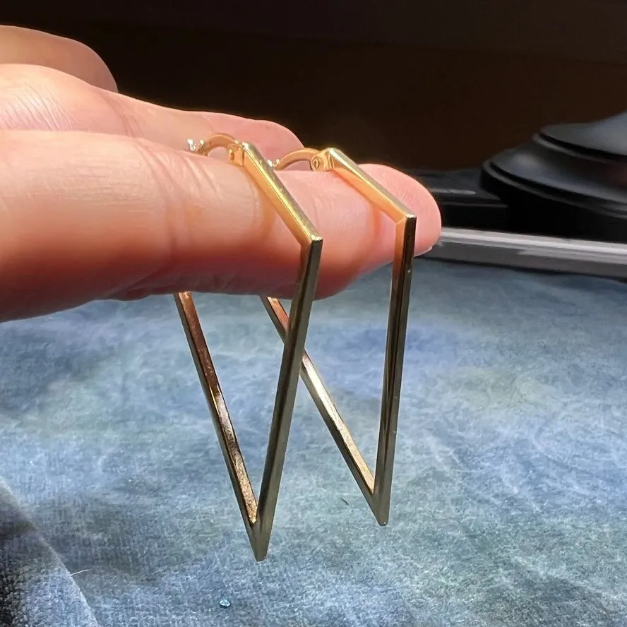 14k Gold Angled Geometric Diamond Shape Edgy Hoop Earrings. 1.7"