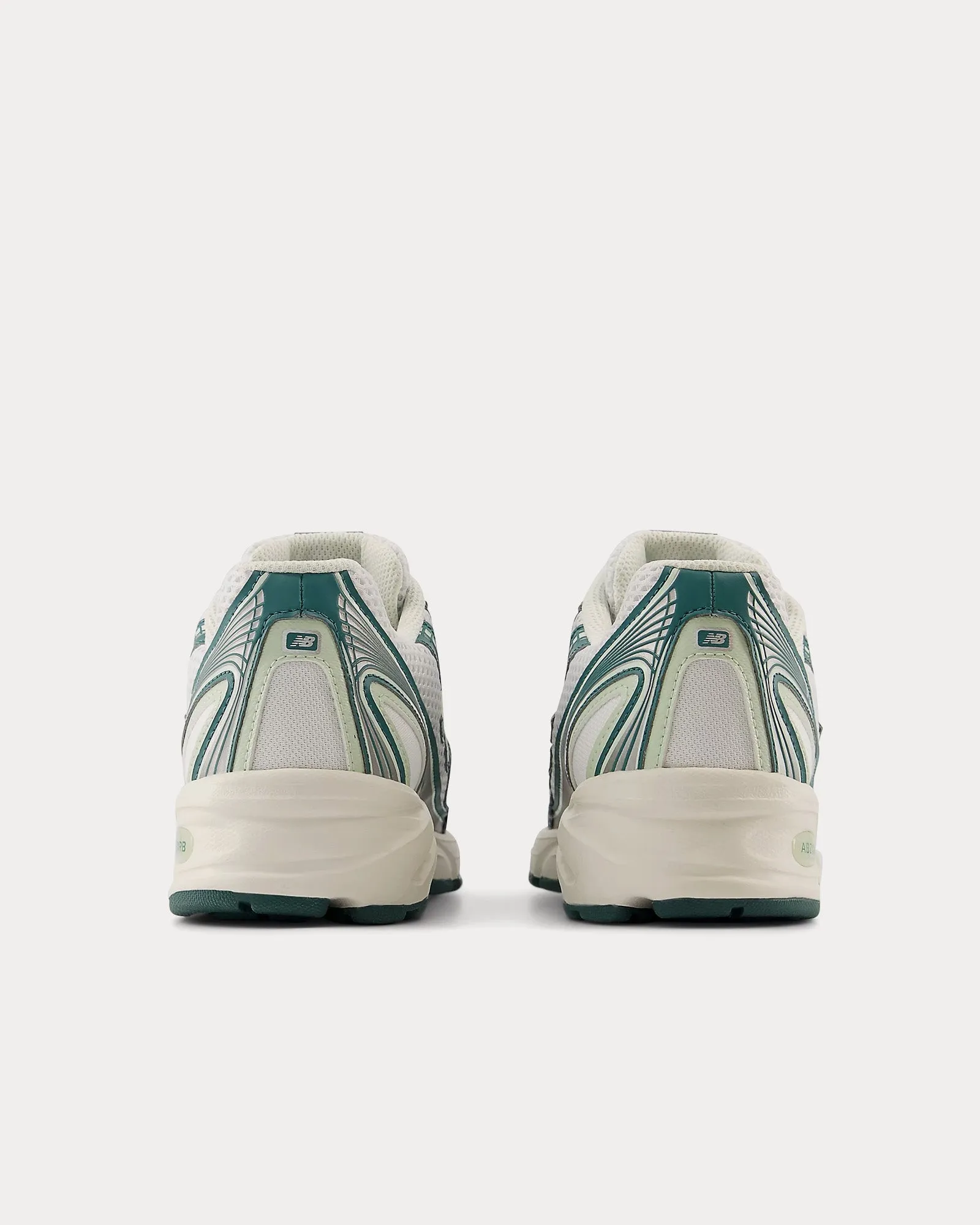 740 White / Marsh Green / Sea Salt Low Top Sneakers