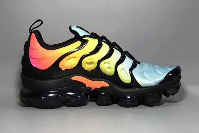 Air VaporMax Plus Women’s Tropical Sunset Multicolor    B751124