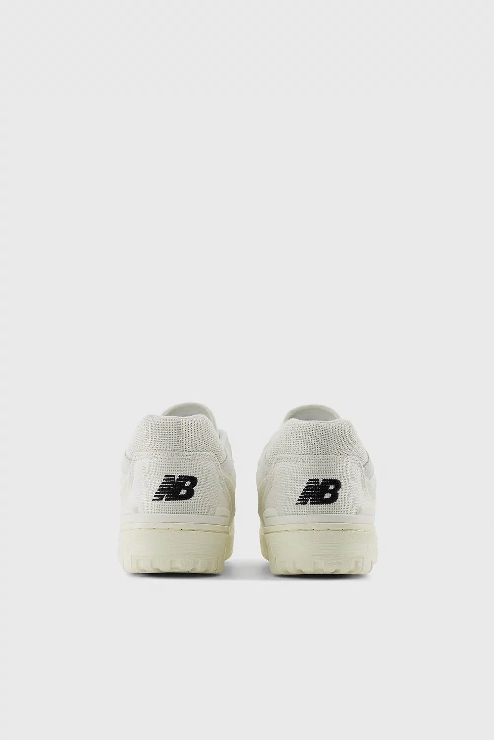 BB550MDA - Sea Salt / Black