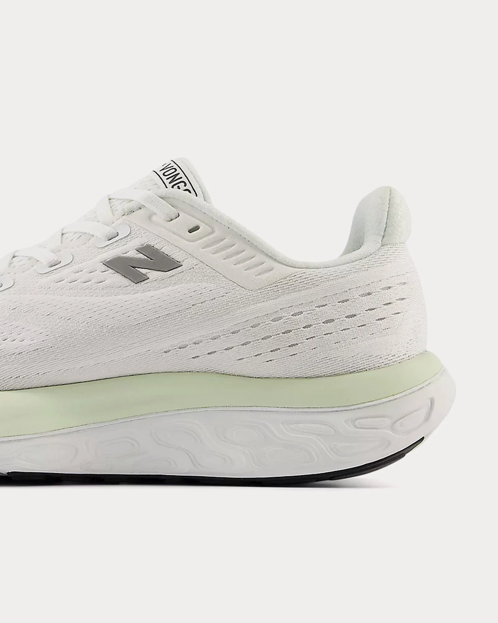 Fresh Foam X Vongo v6 Reflection / White / Mineral Running Shoes
