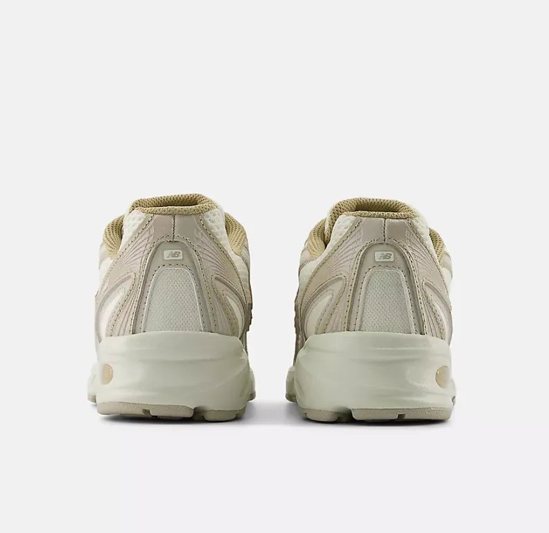New Balance U740IN2 Sneaker- Angora/ Timberwolf