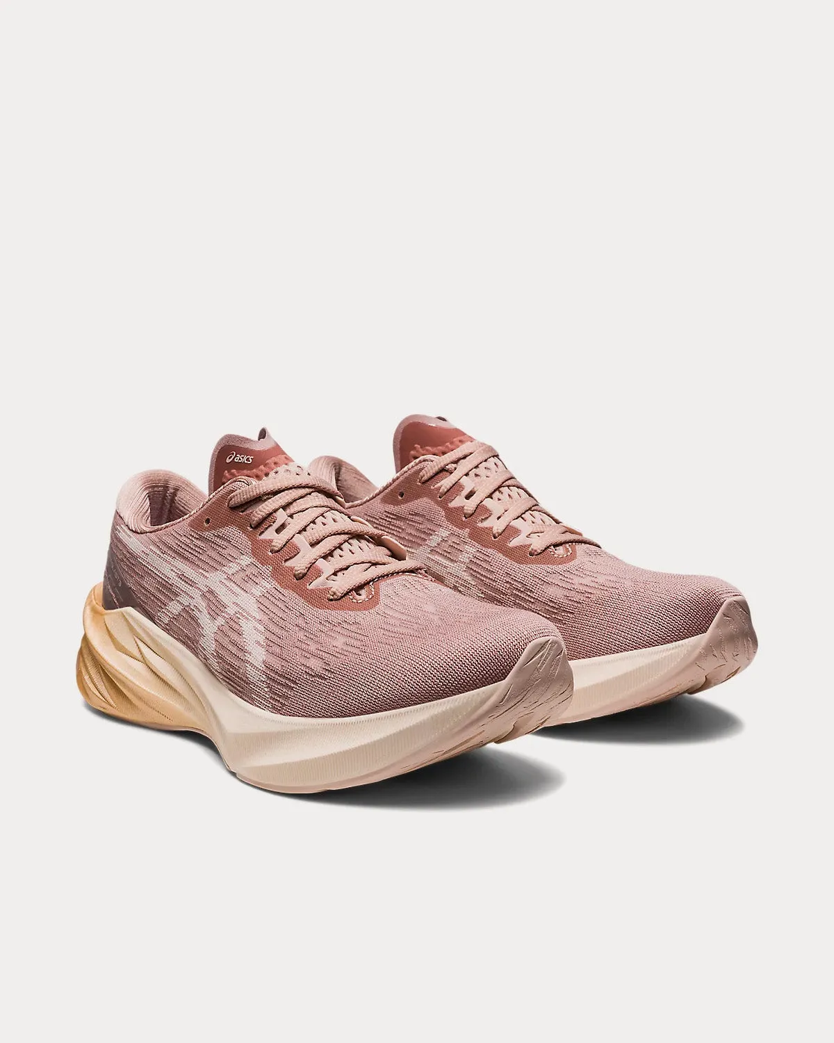 NOVABLAST 3 Fawn / Mineral Beige Running Shoes